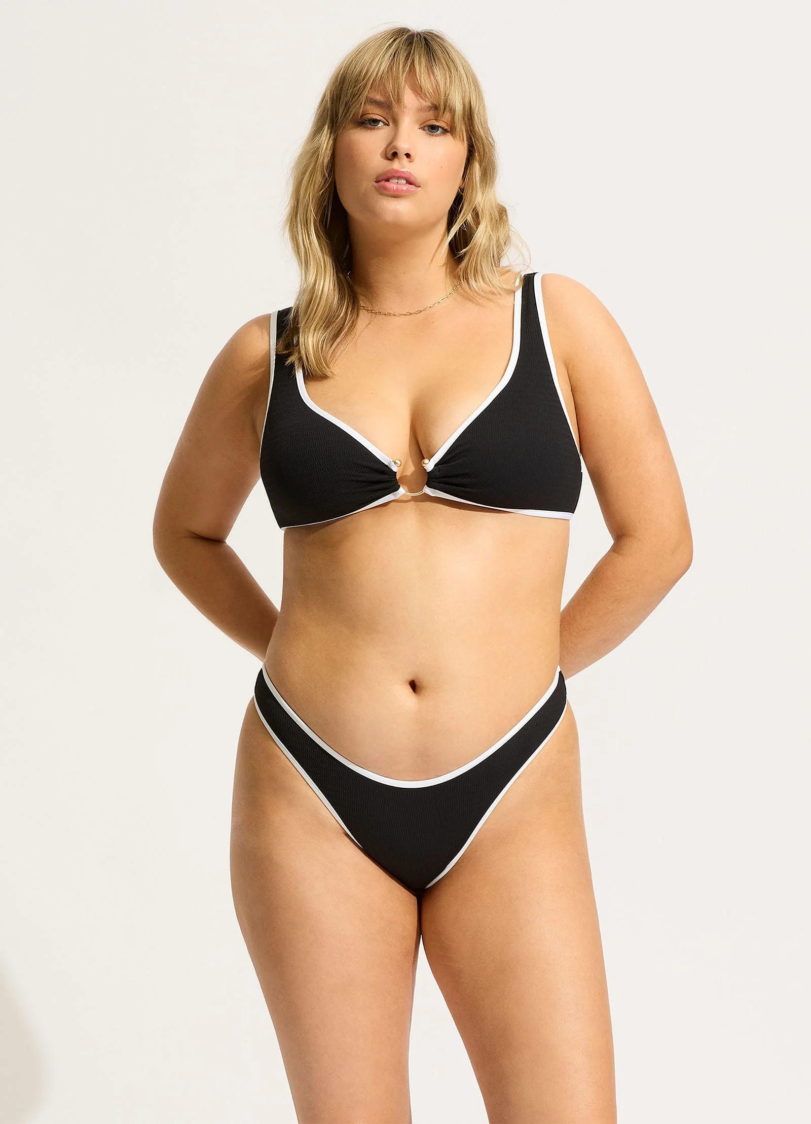 Beach Bound Ring Front Tank Bikini Top - Black - Image 6