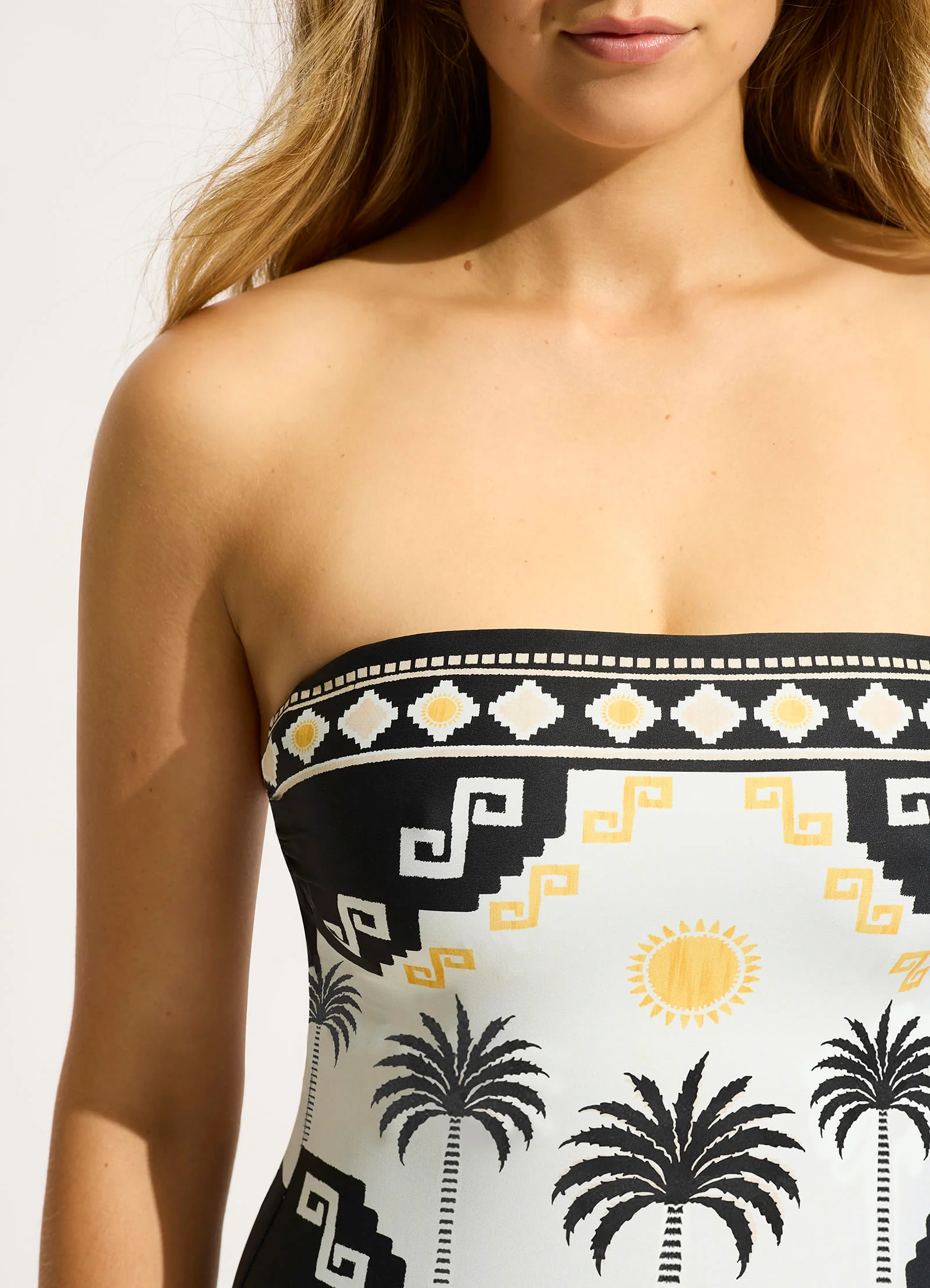 Kasbah DD Bandeau One Piece - Black - Image 4