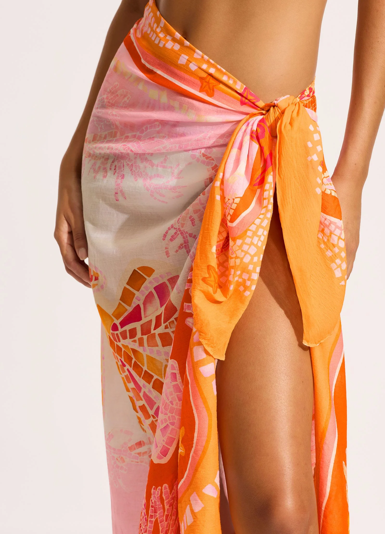 La Mer Sarong - White - Image 4