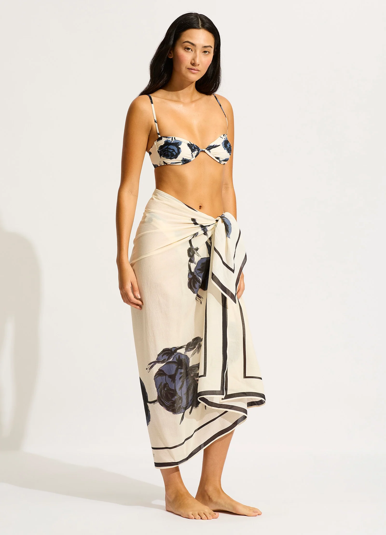 Rococo Sarong - Black - Image 2
