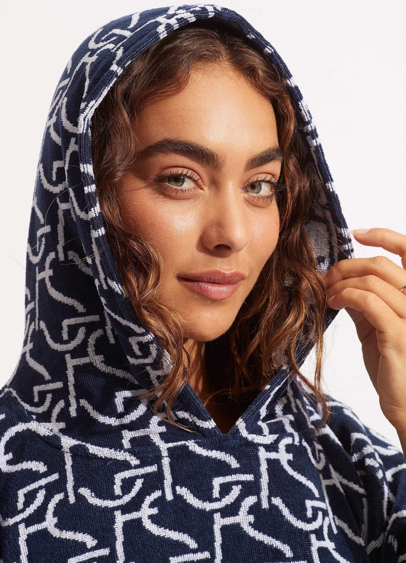SF Monogram Towel Poncho - True Navy - Image 5